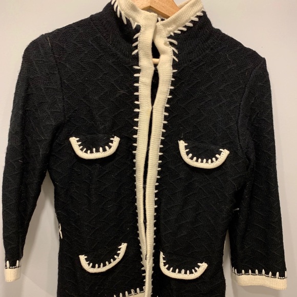 Sweater weather classic designer look black and cream - Picture 1 of 4